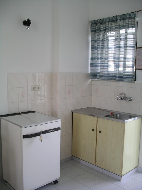Ippokambos Rooms Плакиас Екстериор снимка